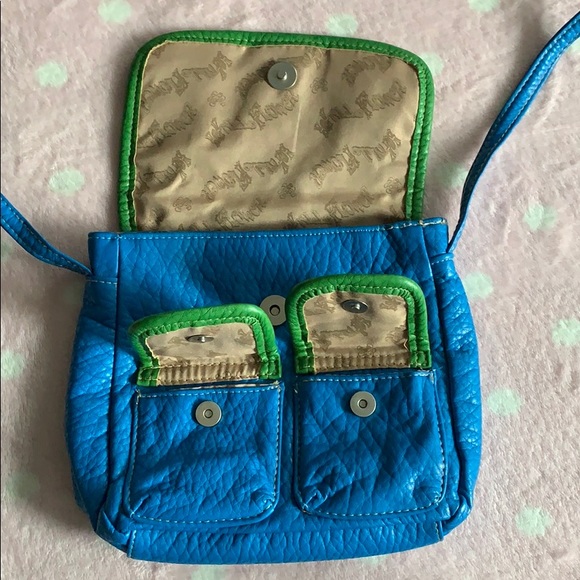 Wallflower Crossbody Purse - Picture 5 of 5